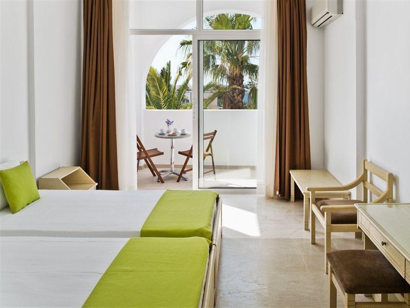 Makarios Hotel Kamári Esterno foto